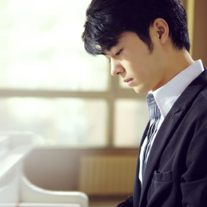 自慰喷水亚洲网站
